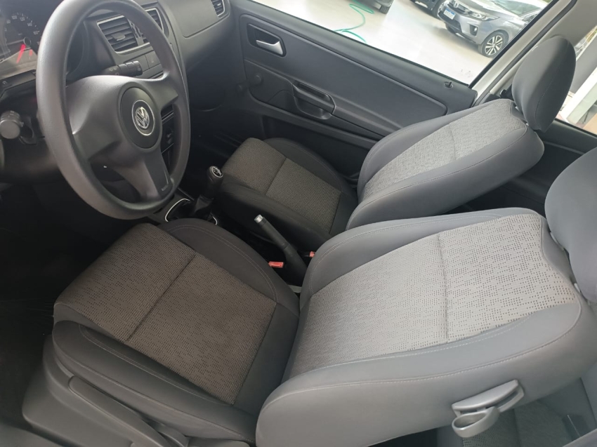 volkswagen fox 1.0 mi 8v flex 2p manual 3p 20136