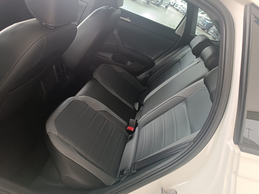 volkswagen nivus 1.0 200 tsi total flex highline automatico 5p 2021