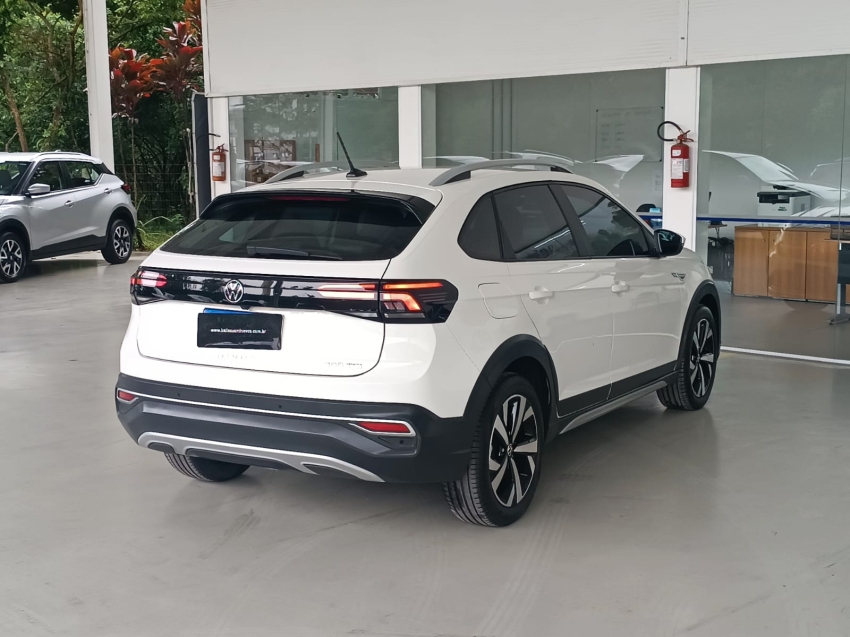 volkswagen nivus 1.0 200 tsi total flex highline automatico 5p 2021