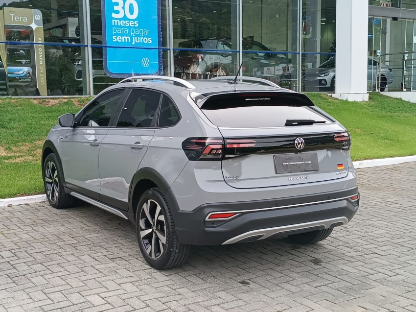 volkswagen nivus 1.0 200 tsi total flex highline automatico 5p 20223