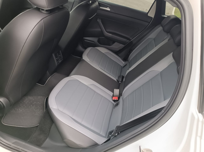 volkswagen nivus 1.0 200 tsi total flex highline automatico 5p 20248