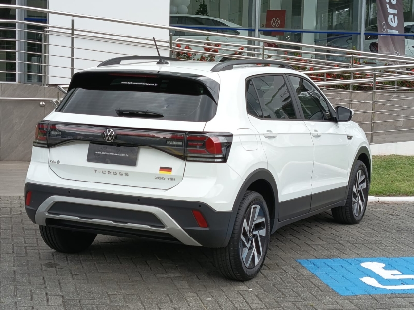volkswagen t-cross 1.0 200 tsi total flex comfortline automatico 5p 20255