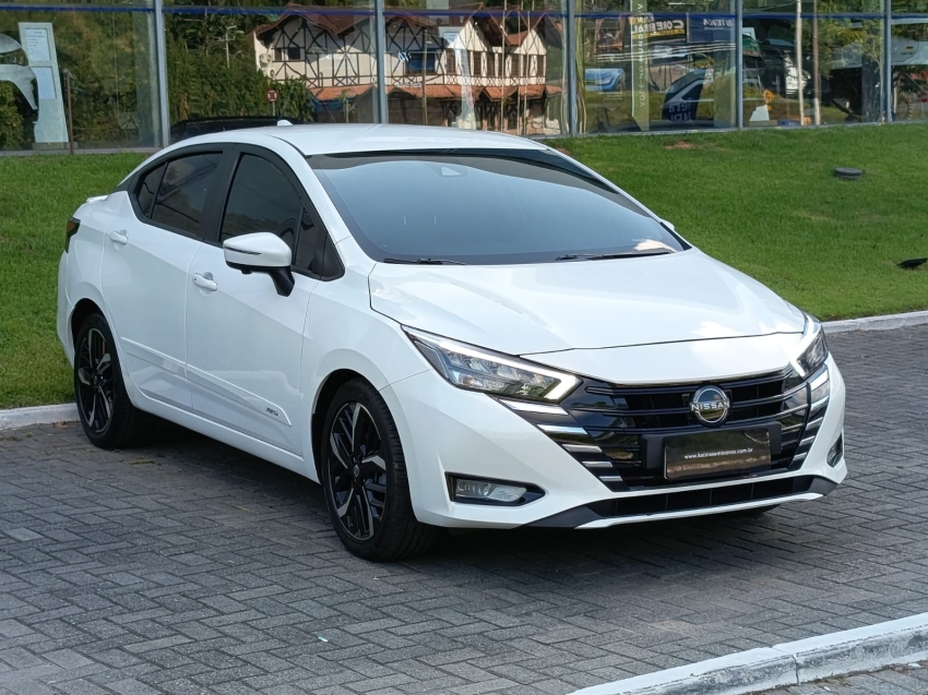 nissan versa 1.6 16v flex exclusive xtronic 1.5 5p automatico 2024