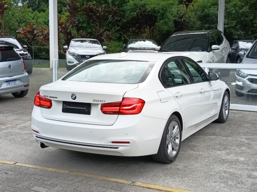 bmw 320i 2.0 sport 16v turbo active flex 4p automatico 1.9 5p 20175