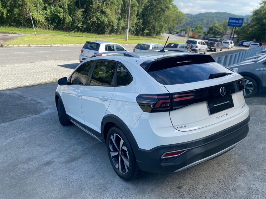 volkswagen nivus 1.0 200 tsi total flex highline automatico 5p 20225