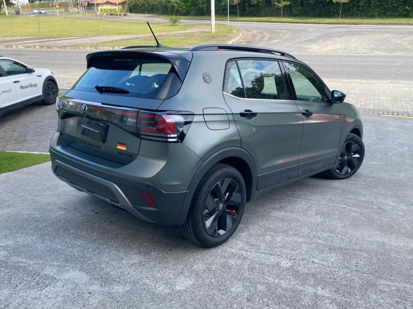 volkswagen t-cross 1.4 250 tsi total flex extreme automatico 4p 20266