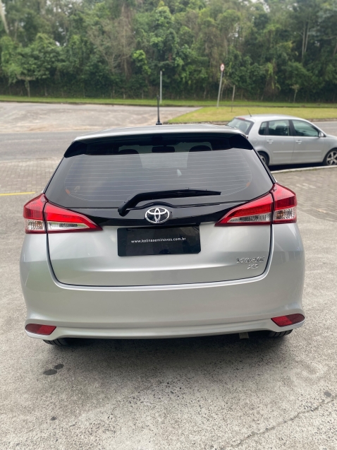 toyota yaris 1.5 16v flex xs connect multidrive 1.4 5p automatico 20204