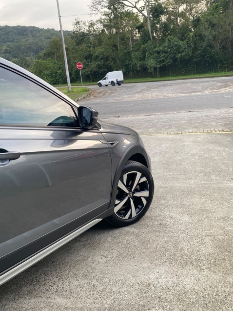 volkswagen nivus 1.0 200 tsi total flex highline automatico 5p 20246
