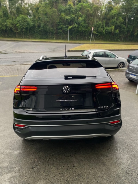 volkswagen nivus 1.0 200 tsi total flex highline automatico 5p 20214