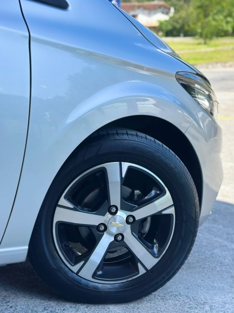 chevrolet prisma 1.4 mpfi ltz 8v flex 4p automatico 5p 20197