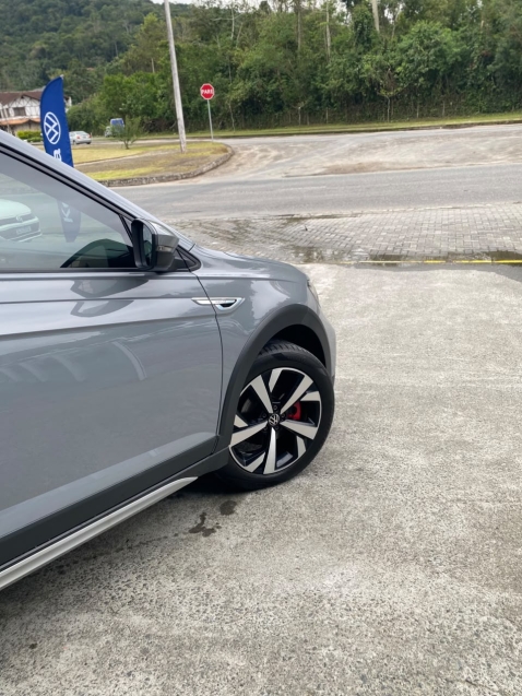 volkswagen nivus 1.0 200 tsi total flex highline automatico 5p 20246