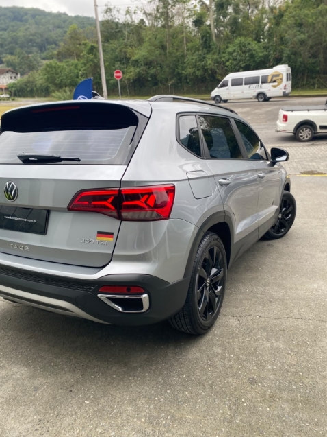 volkswagen taos 1.4 250 tsi total flex comfortline automatico 5p 20225