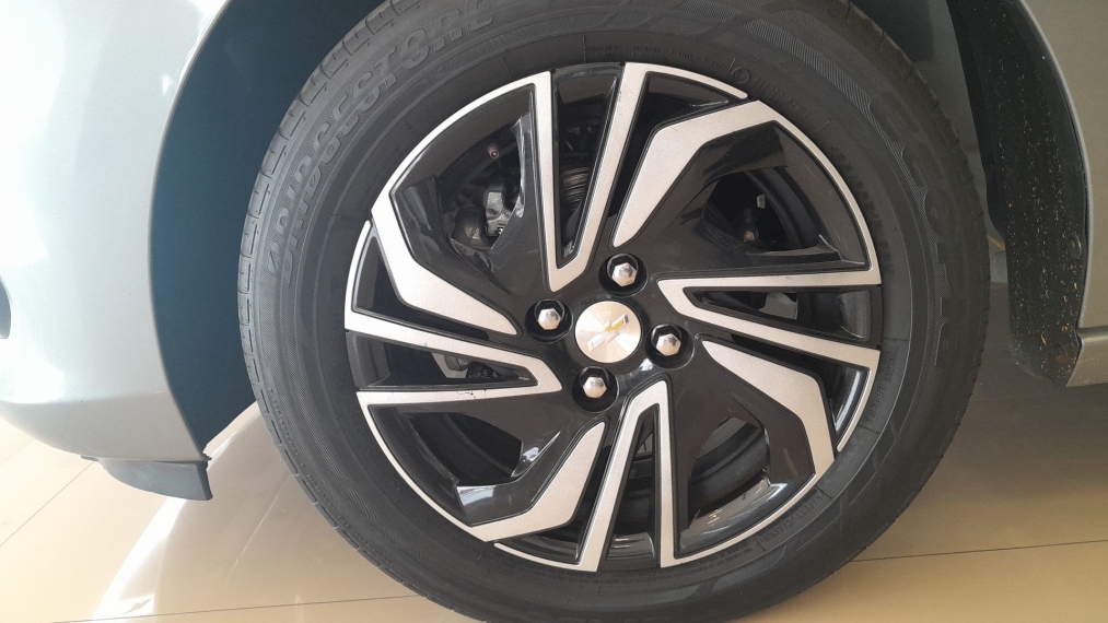 chevrolet onix 1.0 turbo flex lt automatico 23/24