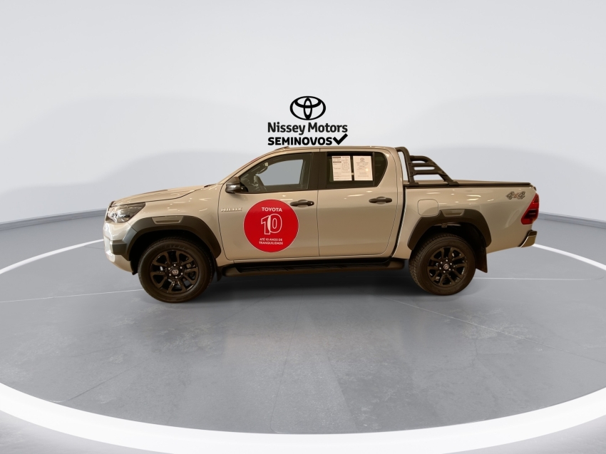 toyota hilux 2.8 d-4d turbo diesel cd conquest 4x4 automatico 2023/24