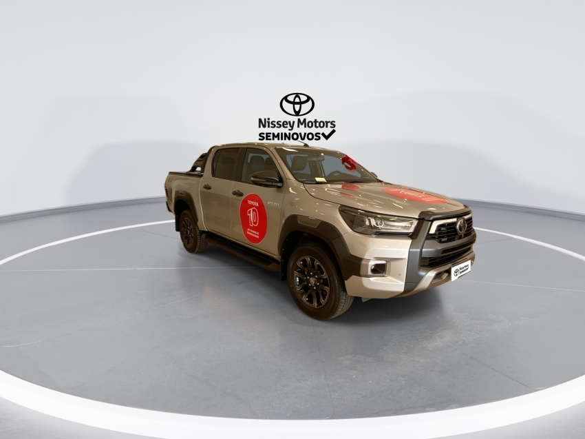 toyota hilux 2.8 d-4d turbo diesel cd conquest 4x4 automatico 2023/24