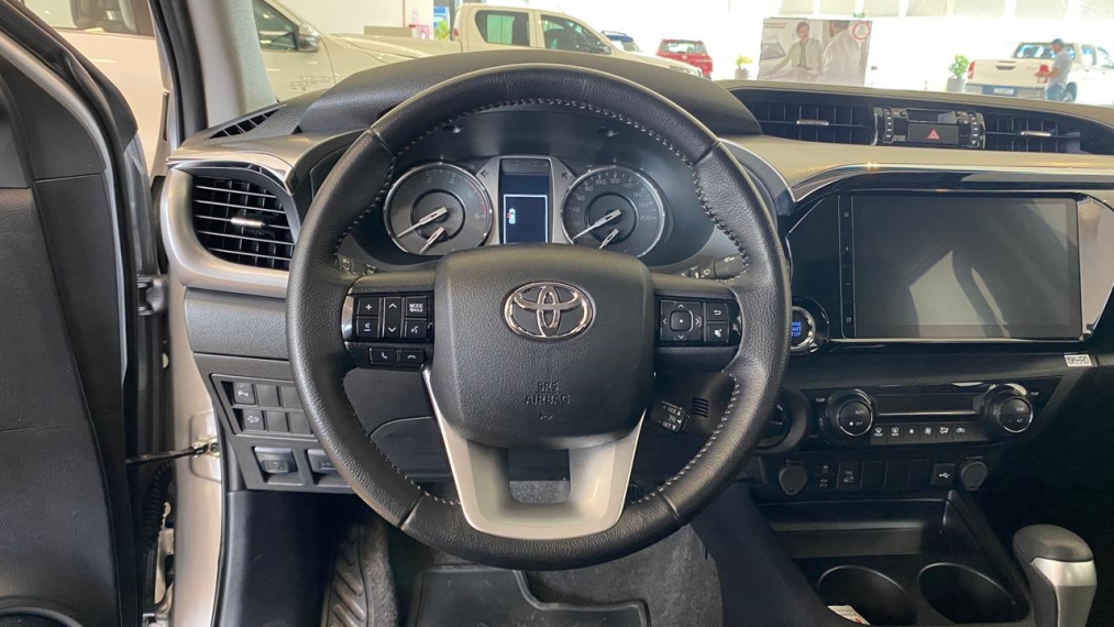 toyota hilux 2.8 d-4d turbo diesel cd srv 4x4 automatico 2024/257