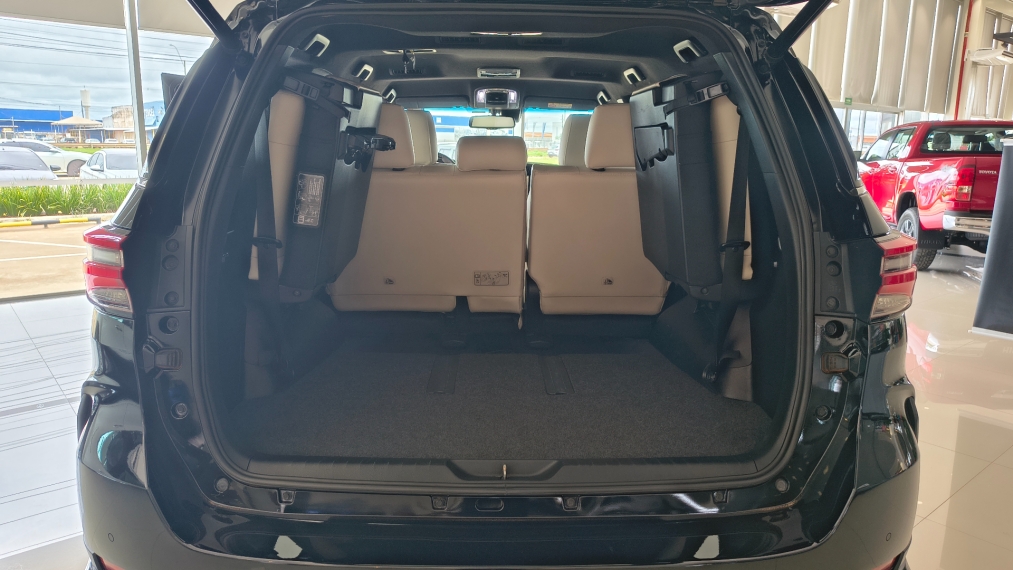 toyota hilux sw4 2.8 d-4d turbo diesel diamond 7l 4x4 automatico 2023/2416