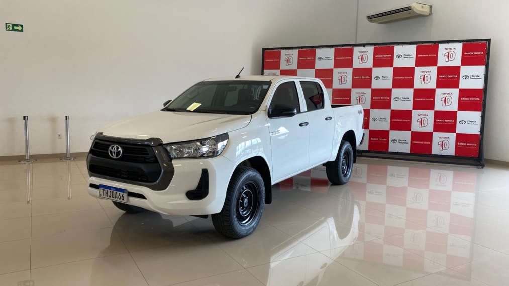 toyota hilux 2.8 d-4d turbo diesel cd power pack 4x4 automatica 2024/252