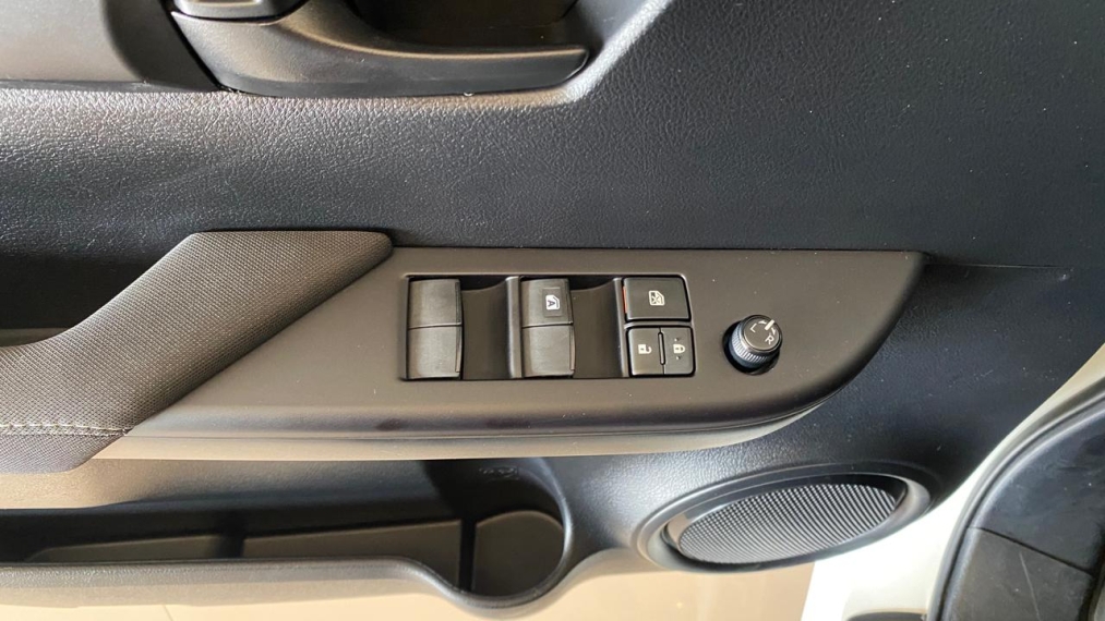 toyota hilux 2.8 d-4d turbo diesel cd power pack 4x4 automatica 2024/2513