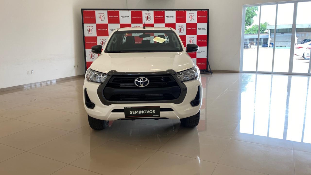 toyota hilux 2.8 d-4d turbo diesel cd power pack 4x4 automatica 2024/251