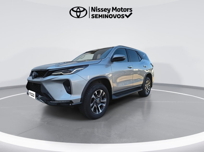 toyota hilux 2.8 d-4d turbo diesel cd srx plus 4x4 automatico 2024/242