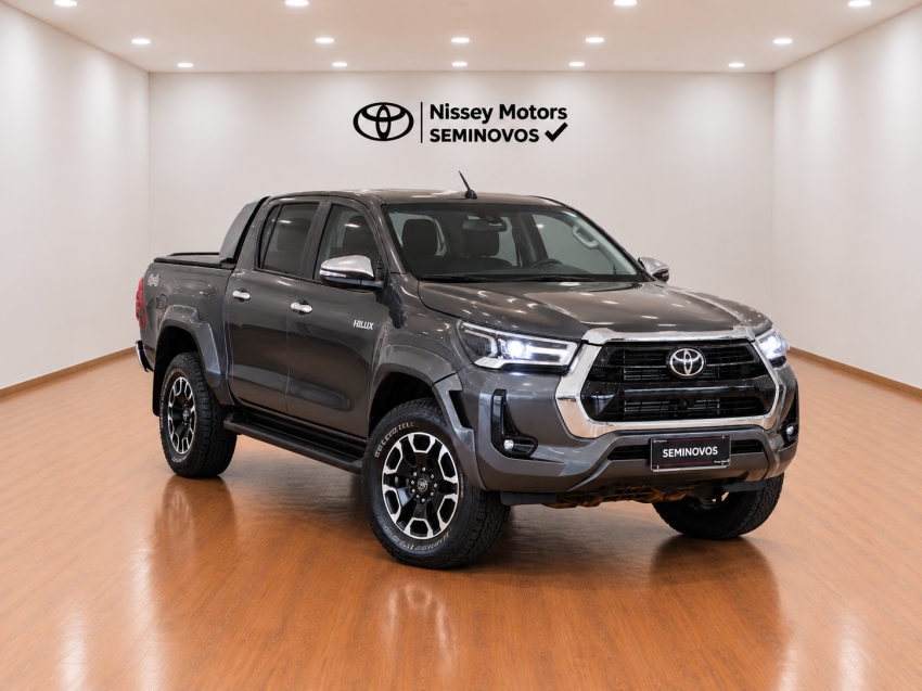 toyota hilux 2.8 d-4d turbo diesel cd srx 4x4 automatico 2023/242