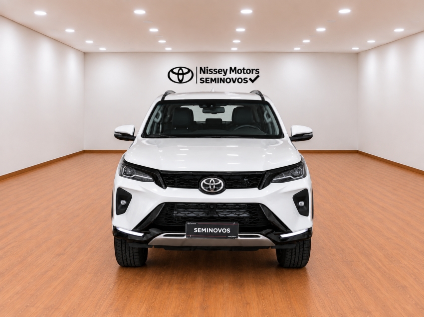 toyota hilux sw4 2.8 d-4d turbo diesel srx platinum 4x4 automatico 2024/250