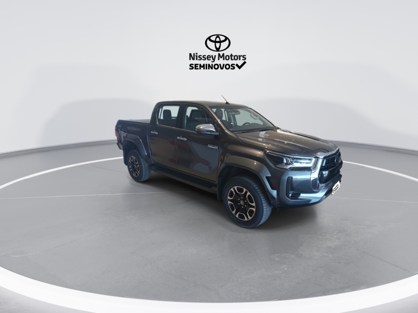 hilux 2.8 d-4d turbo diesel cd srx plus 4x4 at 24/24 hilux 2.8 d-4d turbo diesel cd srx plus 4x4 at 24/24