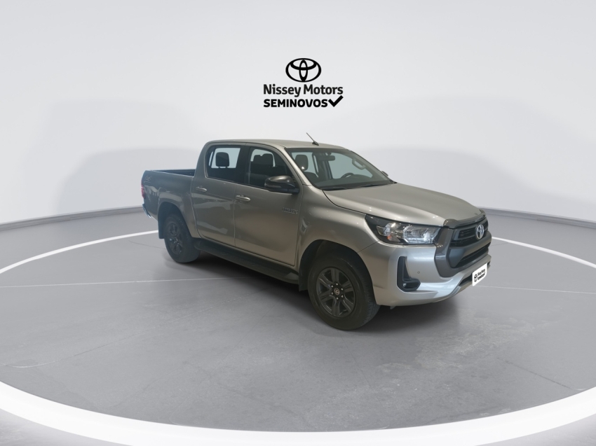 hilux 2.8 d-4d turbo diesel cd sr 4x4 at 22/23 hilux 2.8 d-4d turbo diesel cd sr 4x4 at 22/23