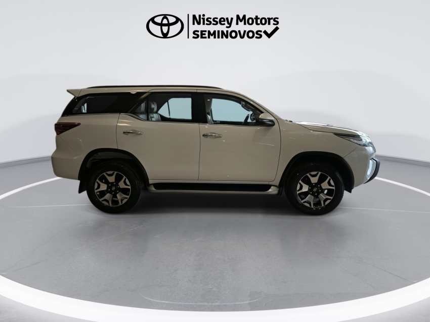 toyota hilux sw4 2.8 srx 4x4 16v turbo intercooler diesel 4p automatico 2018/196