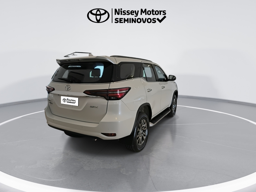 toyota hilux sw4 2.8 d-4d turbo diesel srx 4x4 automatico 2021/215