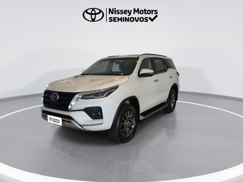 toyota hilux sw4 2.8 d-4d turbo diesel srx 4x4 automatico 2021/211