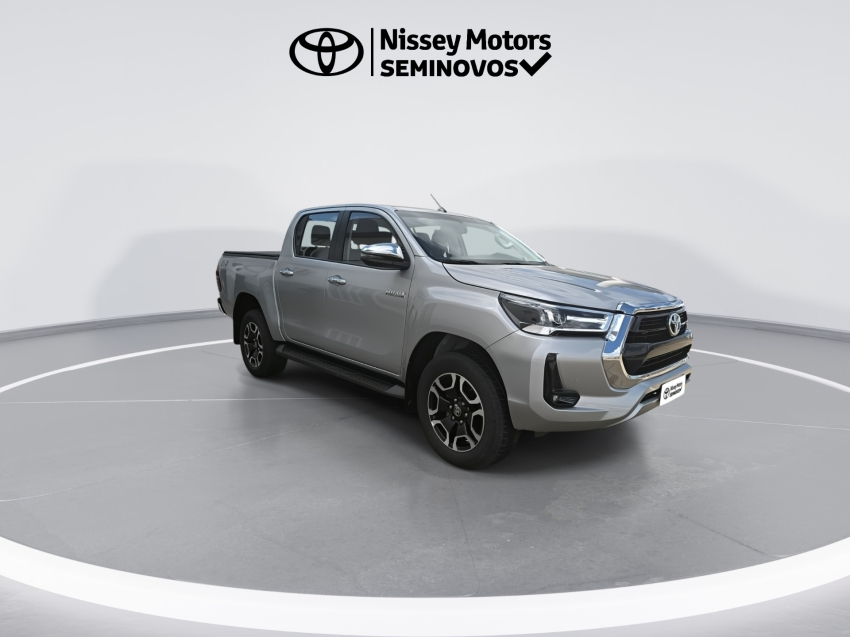 toyota hilux 2.8 d-4d turbo diesel cd srv 4x4 automatico 2025/22