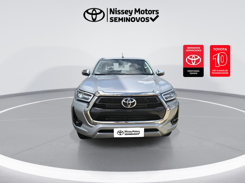 toyota hilux 2.8 d-4d turbo diesel cd srv 4x4 automatico 2025/2