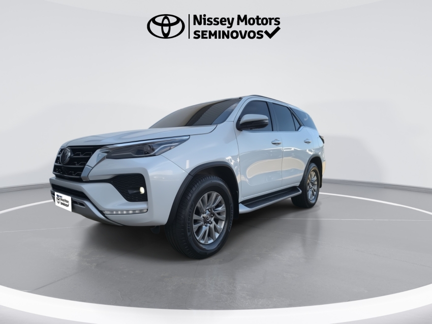 toyota hilux sw4 diesel 2023/241
