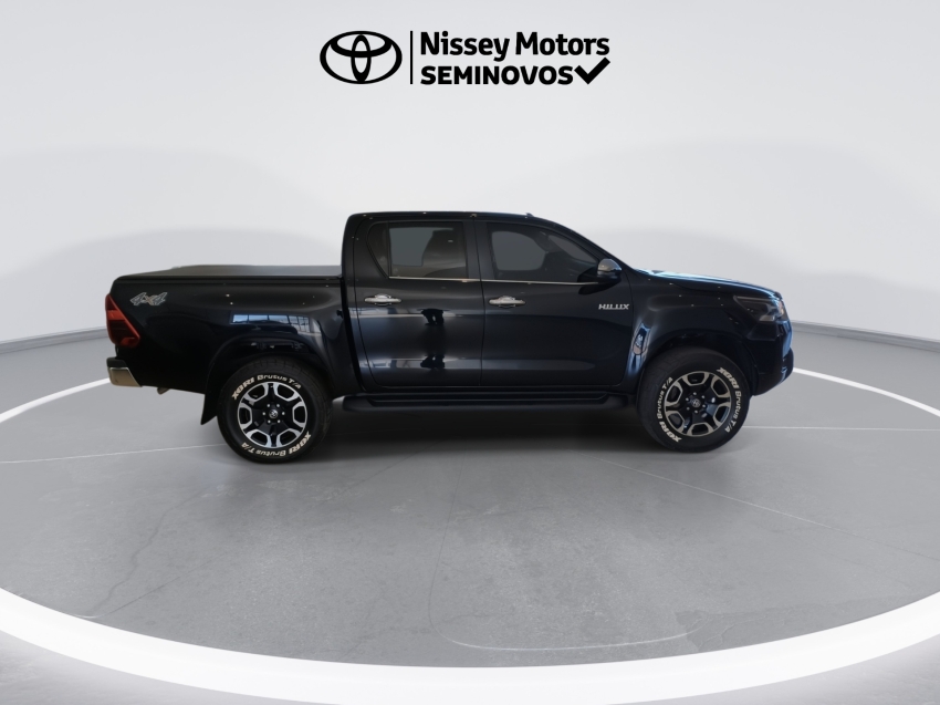 toyota hilux 2.8 d-4d turbo diesel cd srx 4x4 automatico 2022/226