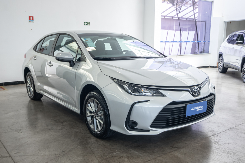 Carro Toyota COROLLA