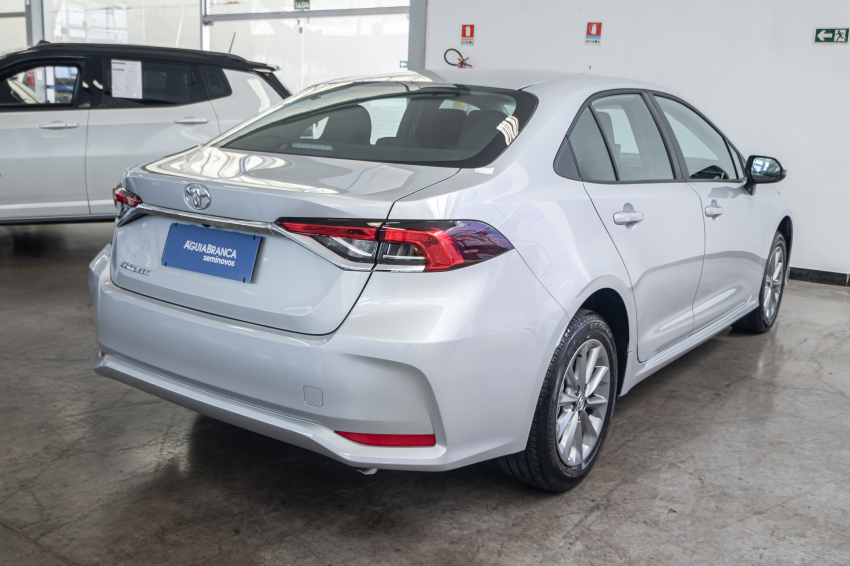 Carro Toyota COROLLA