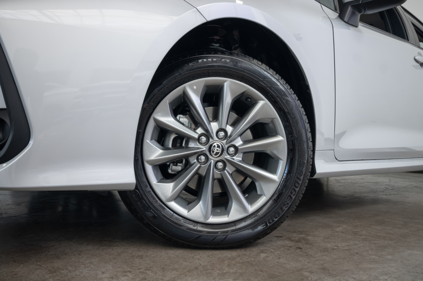 Carro Toyota COROLLA