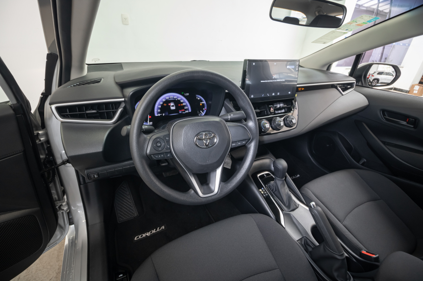 Carro Toyota COROLLA