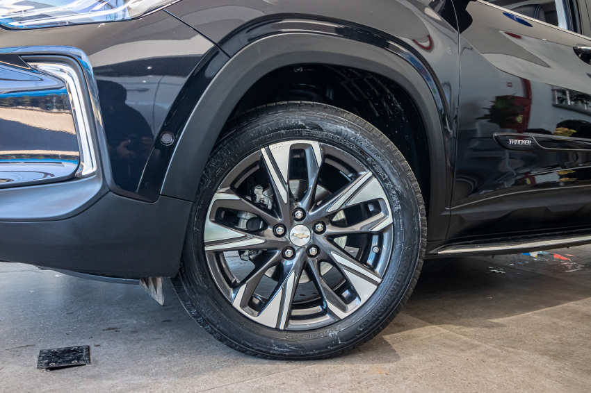 Chevrolet TRACKER 1.2 TURBO FLEX PREMIER AUTOMÁTICO 2