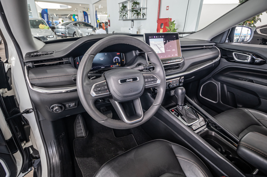 JEEP COMPASS 1.3 T270 TURBO FLEX LIMITED AT6 13