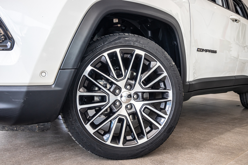 JEEP COMPASS 1.3 T270 TURBO FLEX LIMITED AT6 2