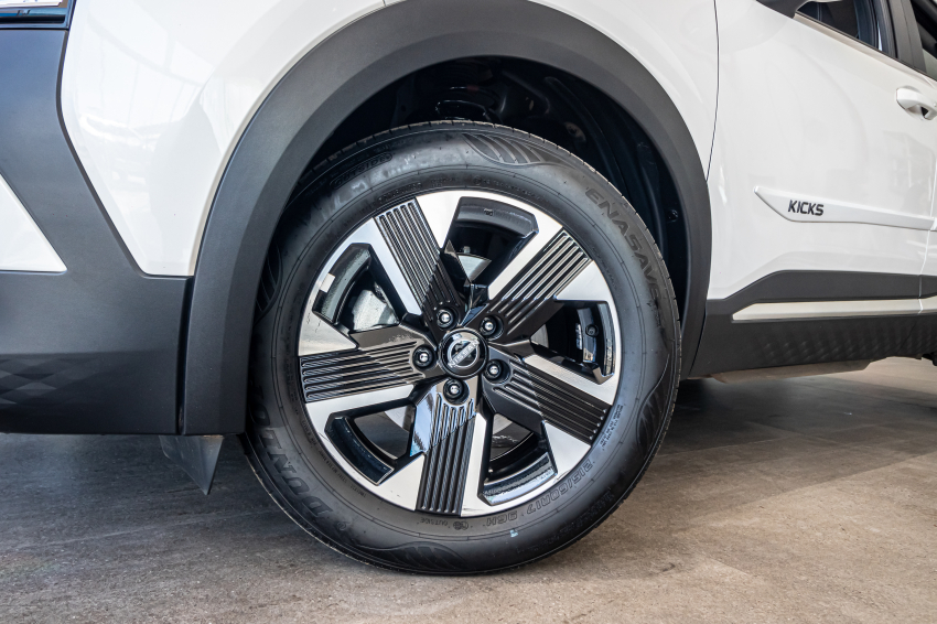 Nissan KICKS 1.0 TURBO FLEX ADVANCE DCT 2