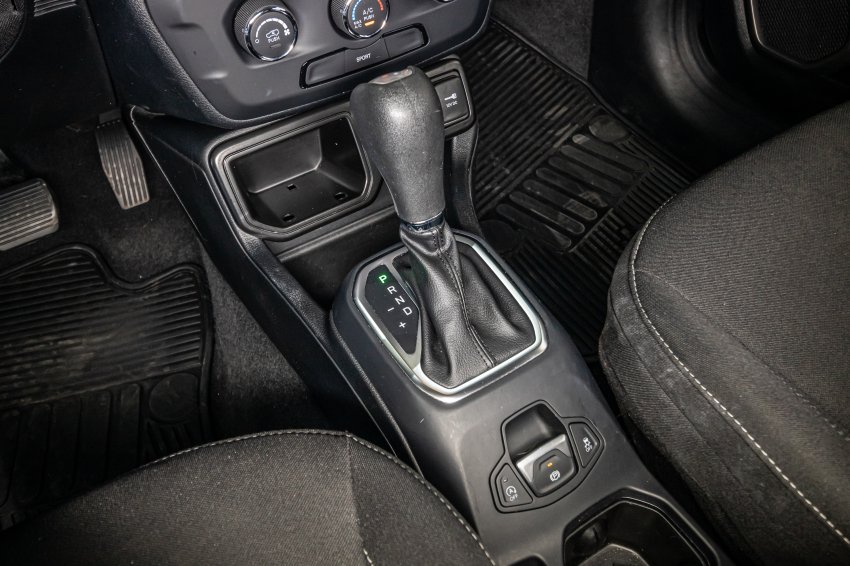 JEEP RENEGADE 1.3 T270 TURBO FLEX AT6 17