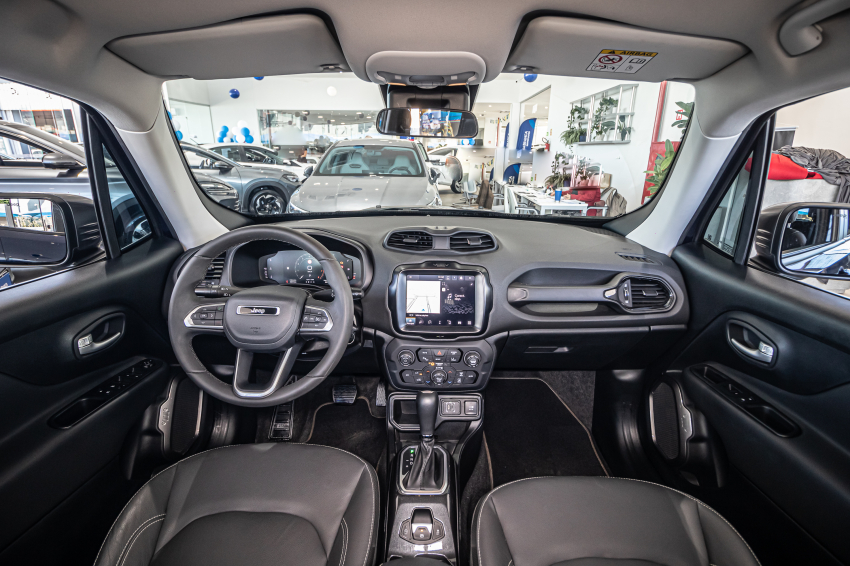 JEEP RENEGADE 1.3 T270 TURBO FLEX LONGITUDE AT6 13
