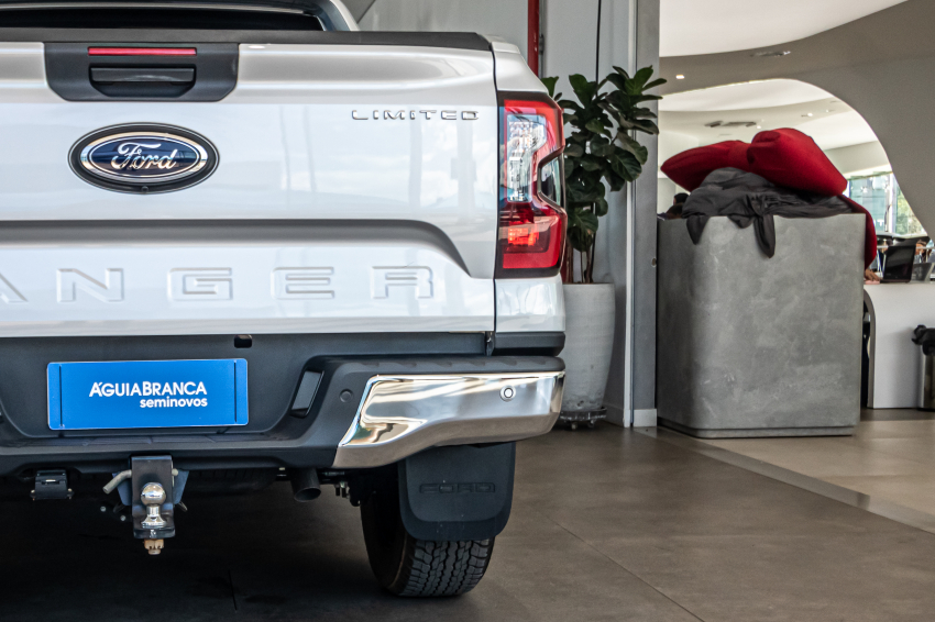 Ford RANGER 3.0 V6 TURBO DIESEL CD LIMITED 4X4 AUTOMÁTICO 9