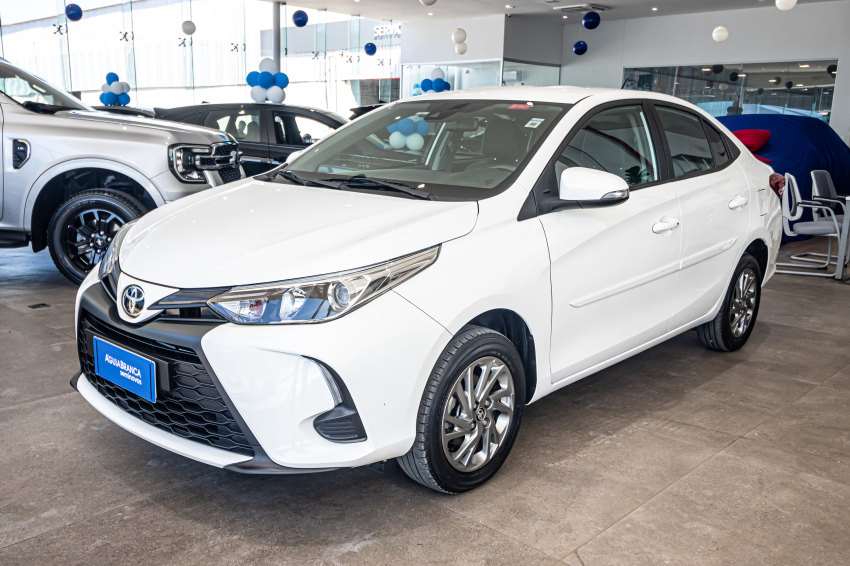 Toyota YARIS 1.5 16V FLEX SEDAN XS MULTIDRIVE