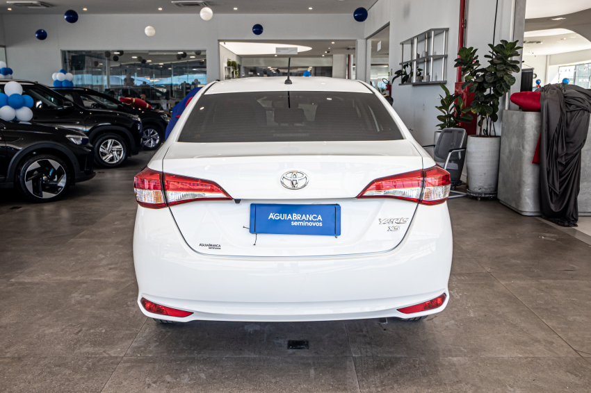 Toyota YARIS 1.5 16V FLEX SEDAN XS MULTIDRIVE 7