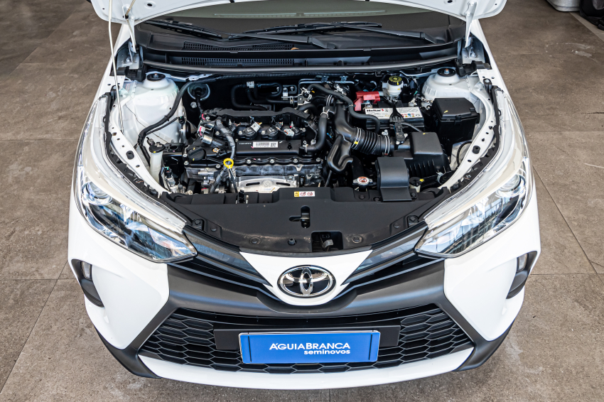 Toyota YARIS 1.5 16V FLEX SEDAN XS MULTIDRIVE 5